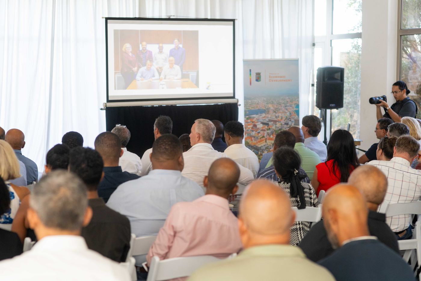 Full room at MEO during a presentation